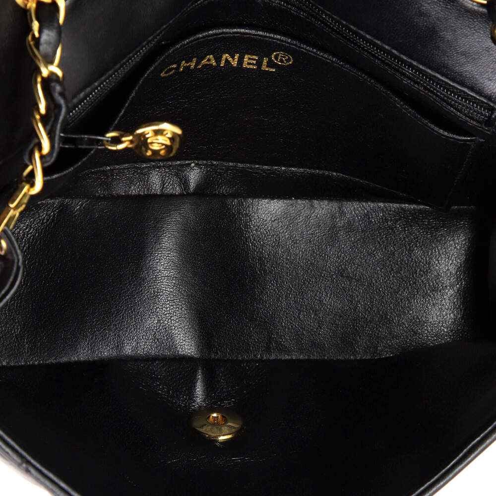 Chanel Vintage Diana Flap Bag Quilted #239931C39B - Picture 5 of 9